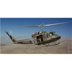 Helicoptero militar 1/48 AB 212 / UH 1N - ITALERI