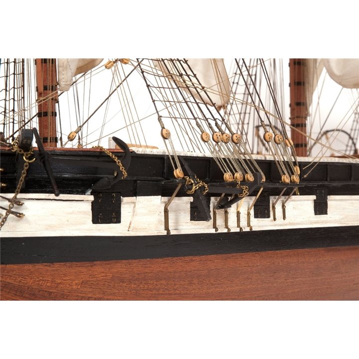 Barco HMS Beagle con velas - OCCRE