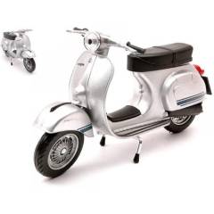 Moto Vespa Primavera ET3 plata 1:12 NewRay